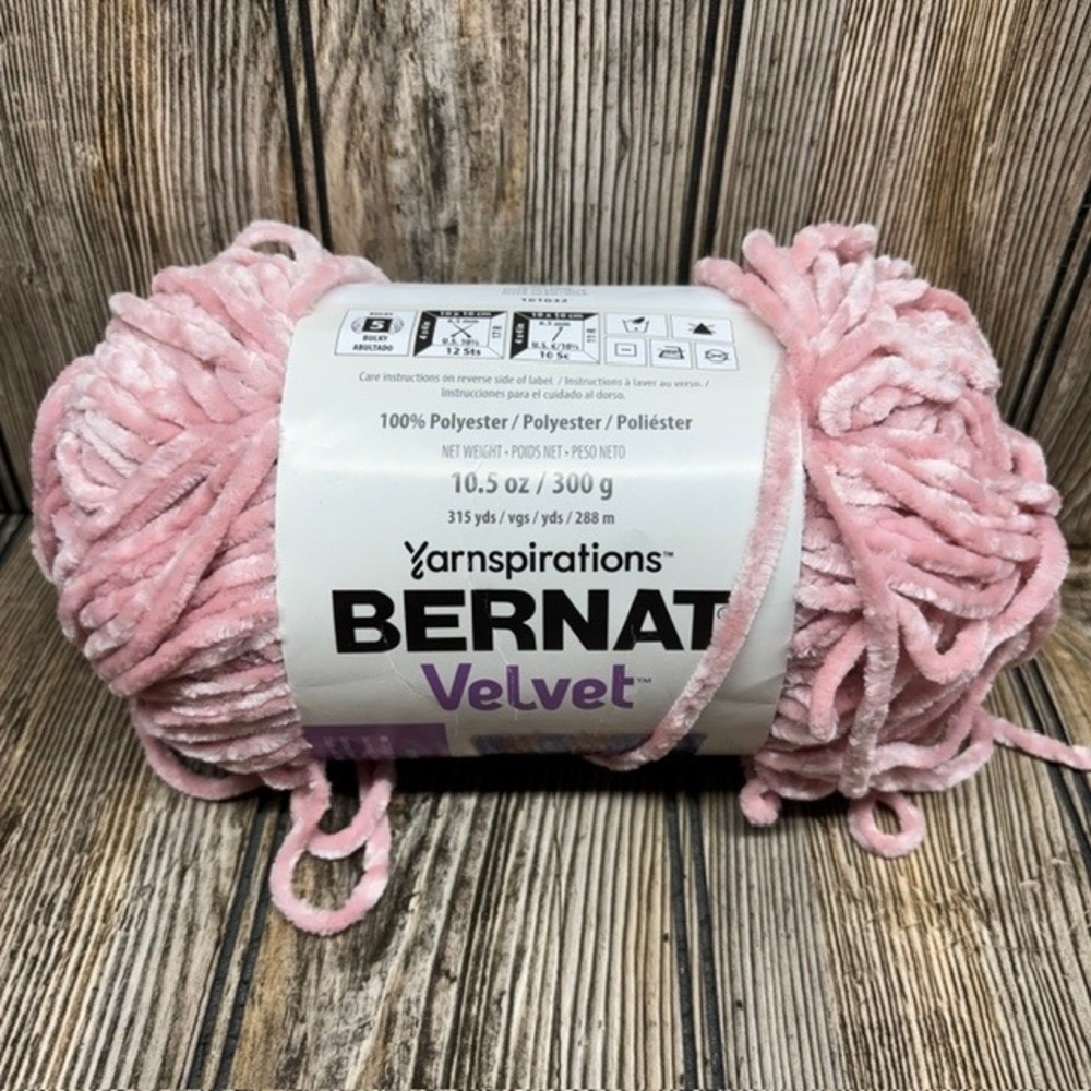 Quiet Pink BERNAT Velvet Yarn 10.5 oz Bulky 100% Polyester